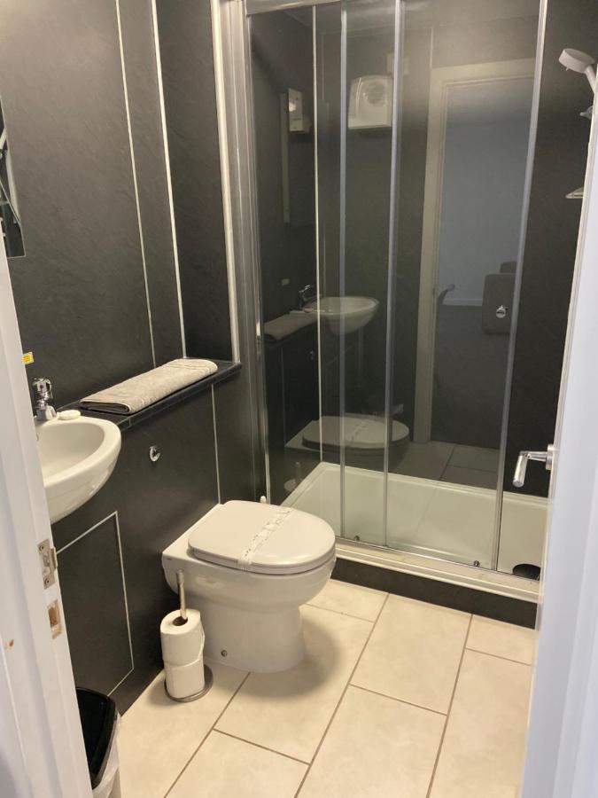 Ilfracombe Apartments Экстерьер фото